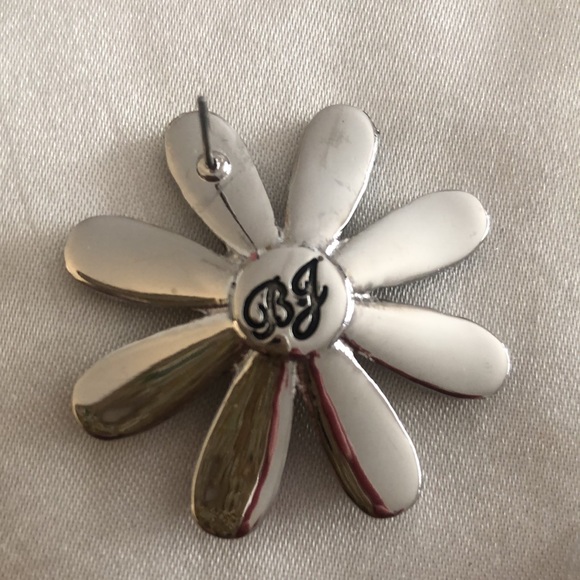Betsey Johnson Silver Tone Daisy Stud Earrings Pink LadyBug Crystal Accents NWT - Picture 11 of 13